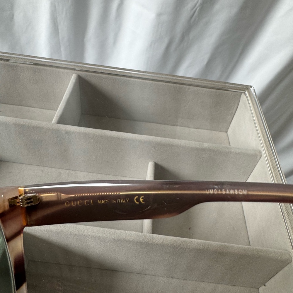 Gucci Brown Sunglasses Classic Rectangular Design - image 5